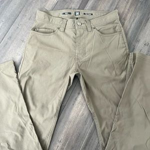 NWOT Men’s Prana Pants - 31x32
